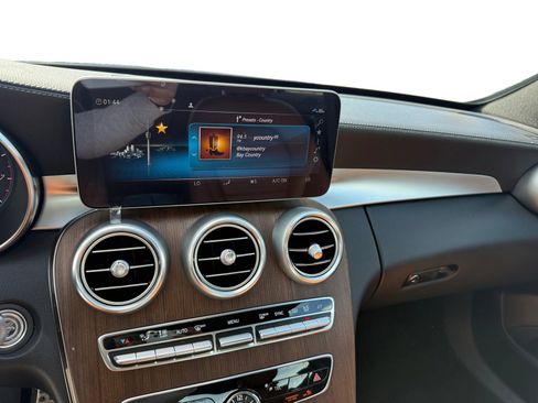 Used 2020 Mercedes-Benz C 300 Sedan image 12