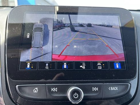 Used 2023 Chevrolet Equinox Premier AWD/4WD image 14