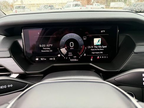 Certified 2025 GMC Acadia AT4 w/ Luxury Package image 22