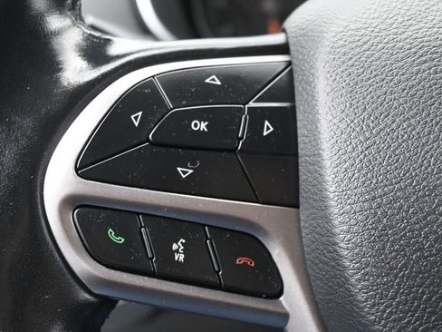 Used 2020 Jeep Cherokee Limited AWD/4WD image 19