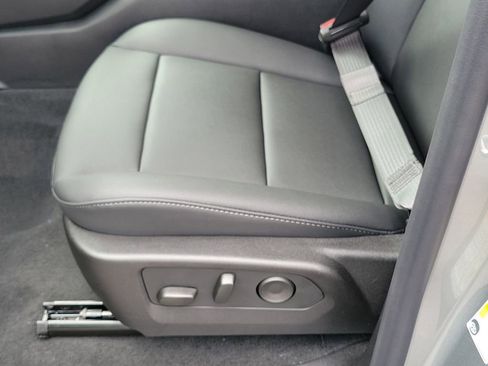 New 2026 Chevrolet Colorado LT image 13