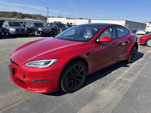 Used 2022 Tesla Model S image 3