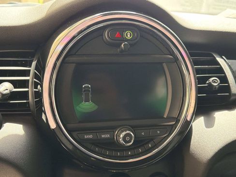 Used 2019 MINI Cooper S w/ Signature Upholstery Package FWD image 21
