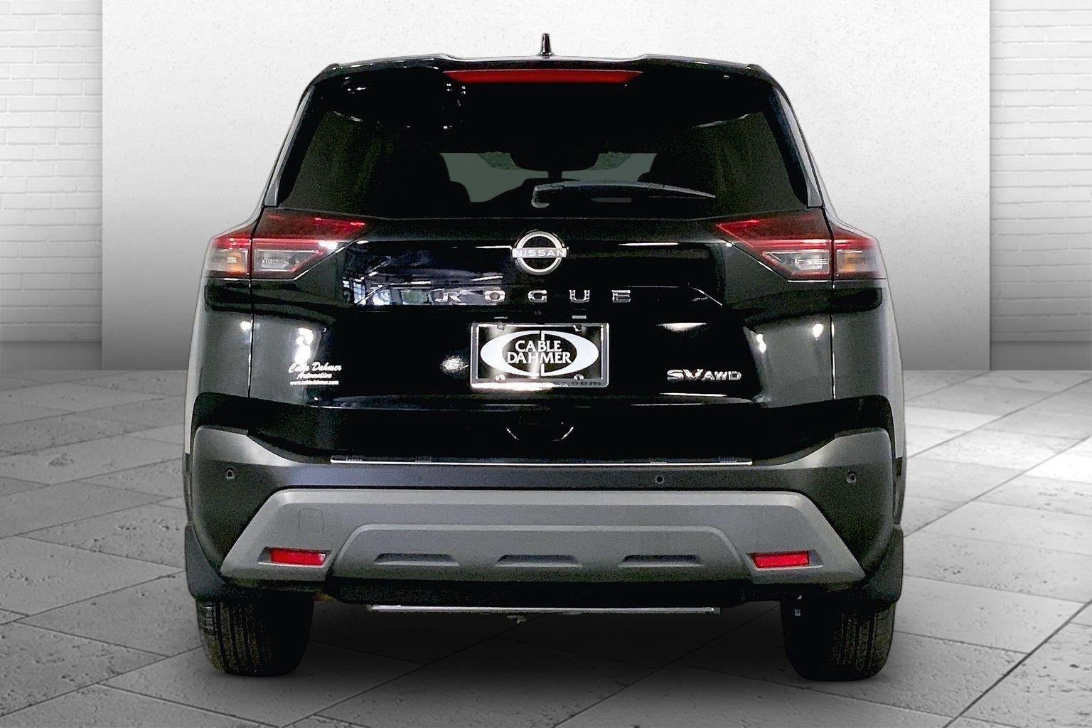 Used 2023 Nissan Rogue SV AWD/4WD image 6