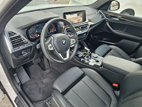 Used 2024 BMW X4 xDrive30i w/ Parking Assistance Package AWD/4WD image 19