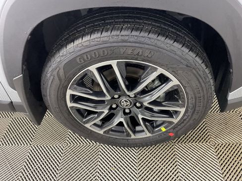 New 2026 Toyota Corolla Cross XLE image 10