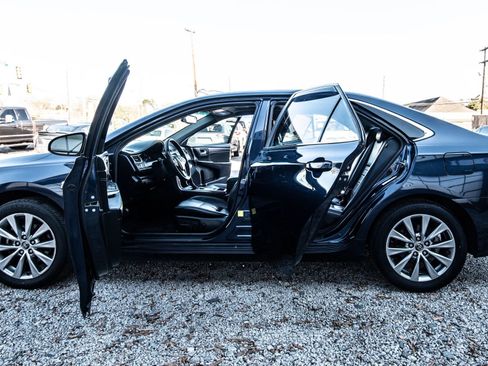 Used 2015 Toyota Camry XLE image 18