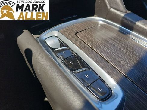 Used 2023 Buick Enclave Avenir w/ Avenir Technology Package FWD image 15
