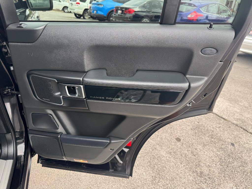 Used 2012 Land Rover Range Rover HSE LUX AWD/4WD image 28