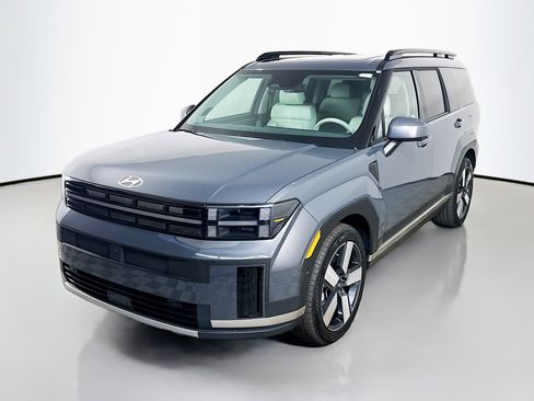 Used 2024 Hyundai Santa Fe Limited image 4