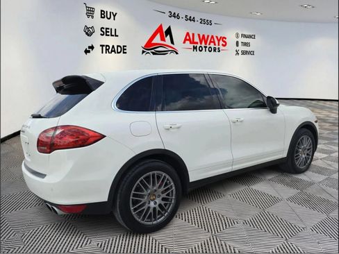Used 2011 Porsche Cayenne Turbo AWD/4WD image 31