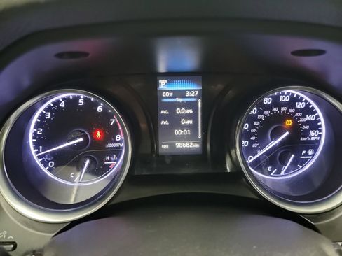 Used 2019 Toyota Camry SE image 18