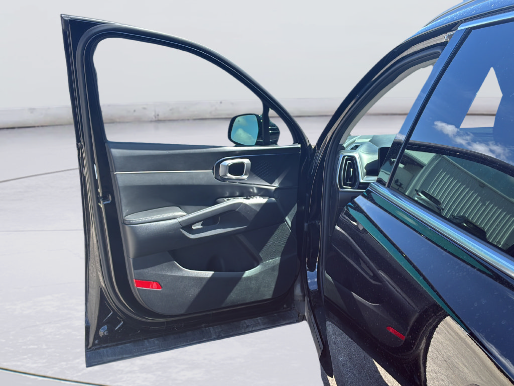 Used 2025 Kia Sorento S FWD image 20