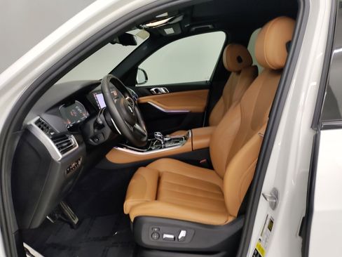 Used 2019 BMW X5 xDrive40i w/ M Sport Package image 12