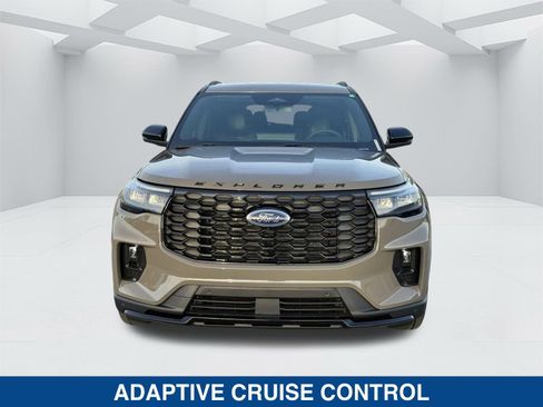 New 2026 Ford Explorer ST-Line w/ ST-Line Street Pack image 9