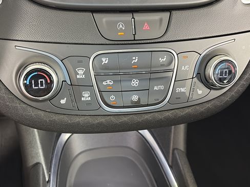Used 2024 Chevrolet Malibu LT FWD image 20