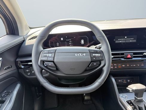 New 2026 Kia Sportage SX image 12