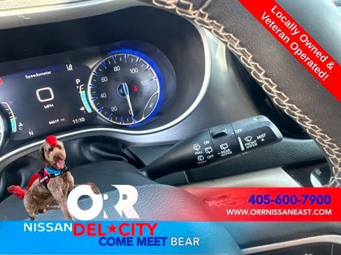 Used 2022 Chrysler Pacifica Touring-L FWD image 20
