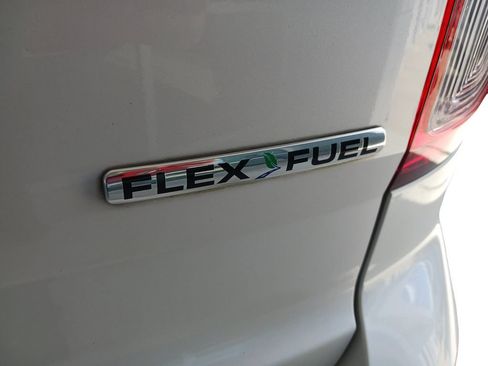 Used 2015 Ford Explorer XLT w/ Equipment Group 202A FWD image 29