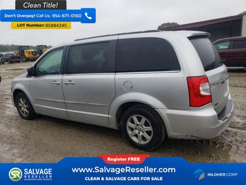 Used 2012 Chrysler Town & Country Touring w/ Entertainment Group #1 image 3
