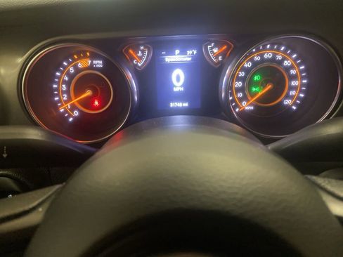 Used 2023 Jeep Wrangler Willys image 9