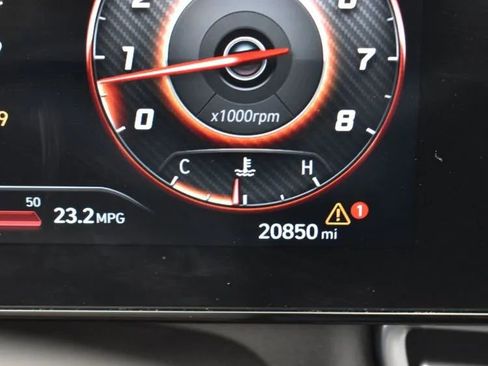 Used 2025 Hyundai Elantra SEL image 28