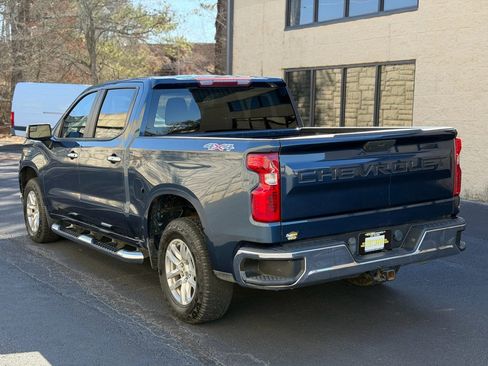Used 2021 Chevrolet Silverado 1500 LT AWD/4WD image 9