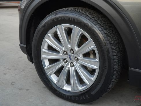 Used 2020 Ford Explorer Limited w/ Class III Trailer Tow Package image 9