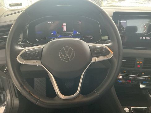 Used 2025 Volkswagen Jetta SE FWD image 20