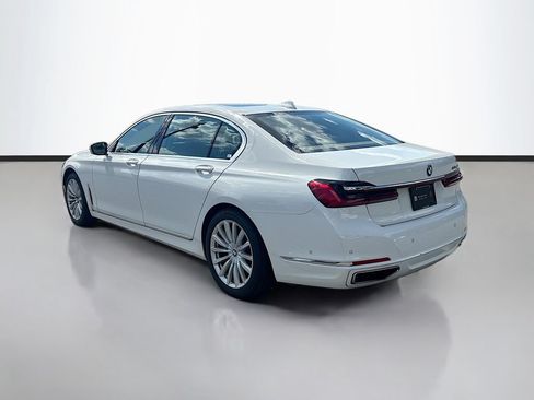 Used 2022 BMW 740i w/ Premium Package RWD image 5