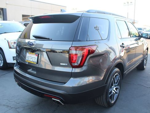Used 2017 Ford Explorer Sport AWD/4WD image 7