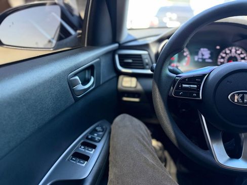Used 2020 Kia Optima LX FWD image 5
