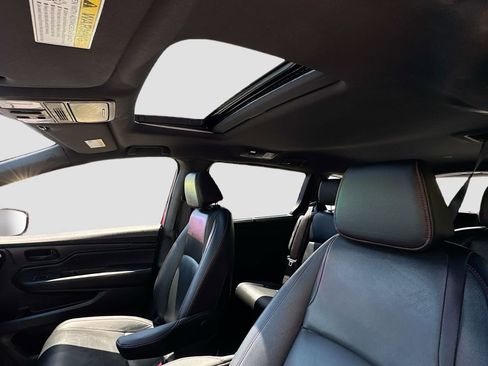 Used 2023 Honda Odyssey Sport image 21