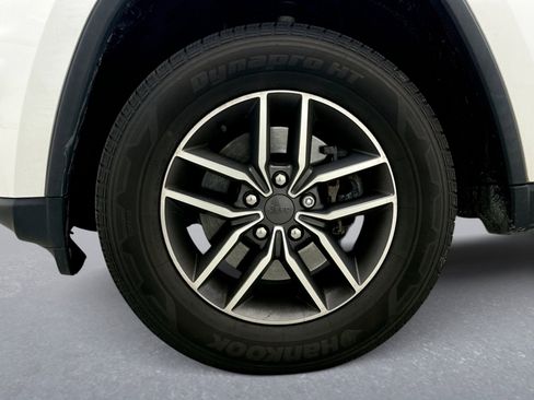 Used 2021 Jeep Grand Cherokee Limited image 11