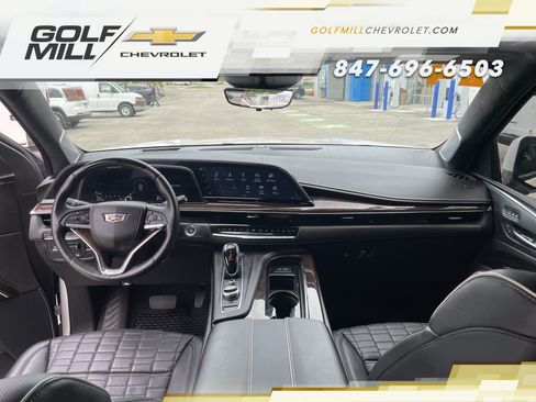 Certified 2024 Cadillac Escalade Sport Platinum w/ Heavy-Duty Trailer Package AWD/4WD image 30