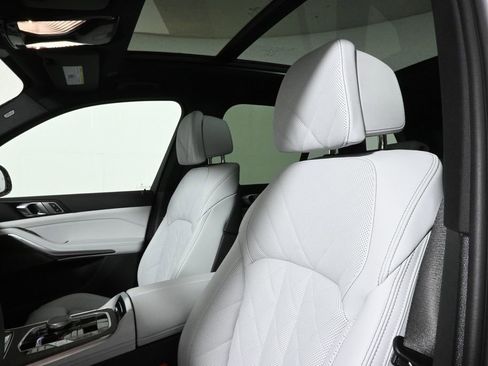 Used 2026 BMW X5 xDrive40i image 16