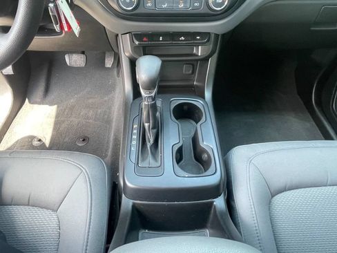 Used 2022 Chevrolet Colorado W/T w/ WT Convenience Package RWD image 21