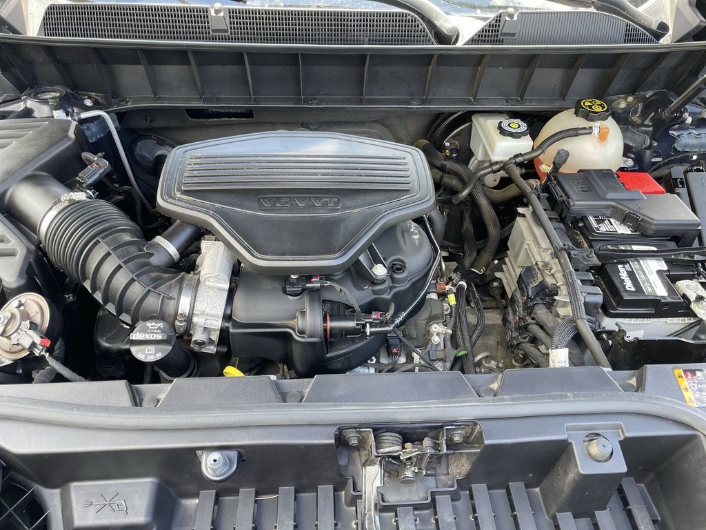 Used 2019 GMC Acadia SLT AWD/4WD image 15