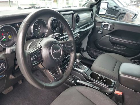 Used 2023 Jeep Wrangler Unlimited w/ Cold Weather Group AWD/4WD image 32