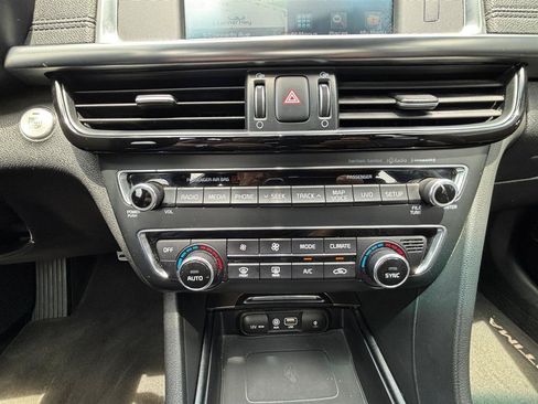Used 2017 Kia Optima SX FWD image 15