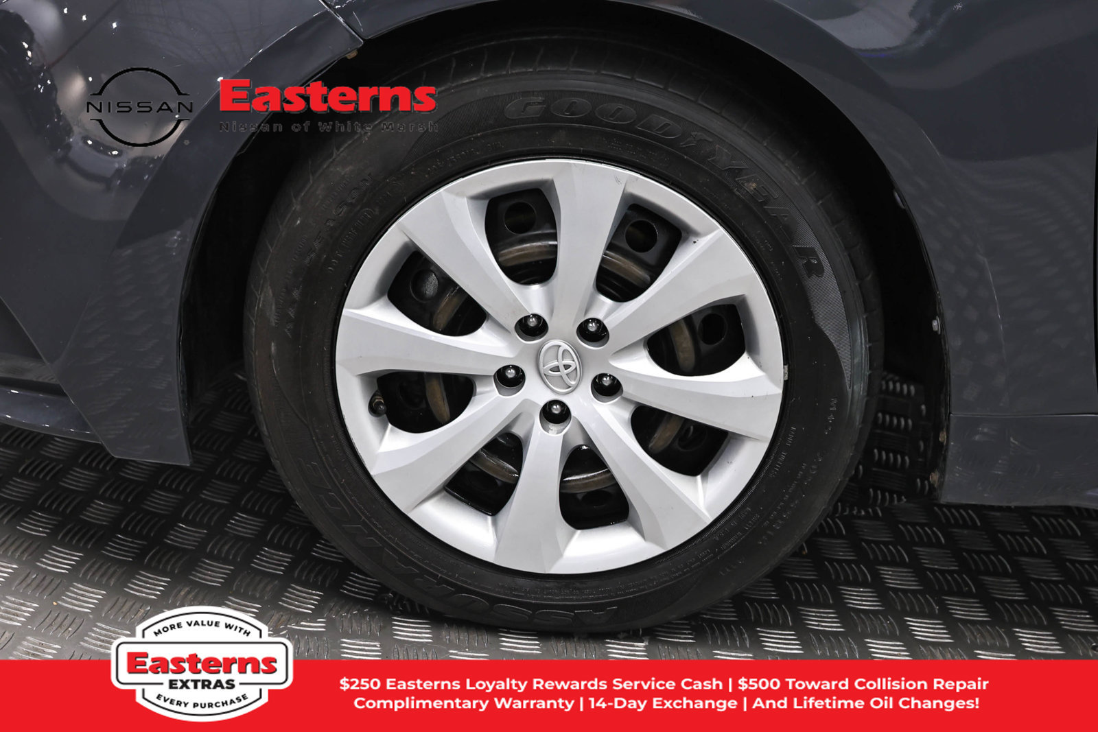 Used 2023 Toyota Corolla LE w/ Carpet Mat Package (TMS) FWD image 29