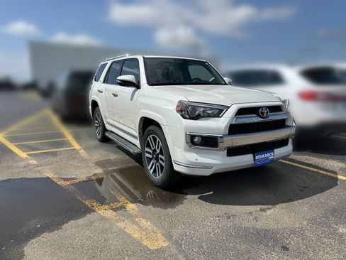 Used 2016 Toyota 4Runner Limited AWD/4WD image 2