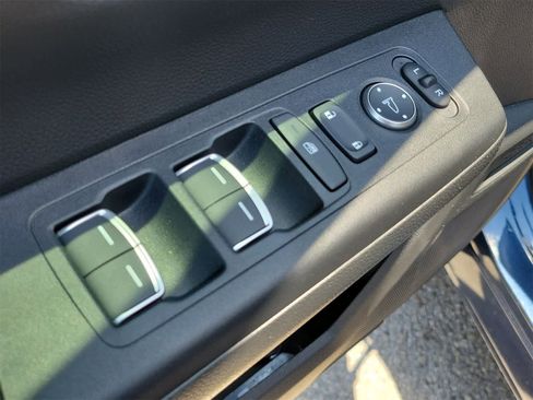 Used 2024 Honda CR-V EX-L image 16