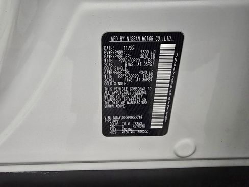 Used 2023 Nissan Armada SL w/ Captain's Chairs Package image 16