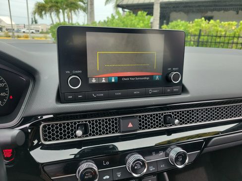 Used 2025 Honda Civic Sport image 23