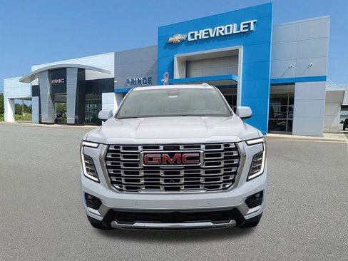 New 2026 GMC Yukon XL Denali w/ Sun & Power Step Package RWD image 10