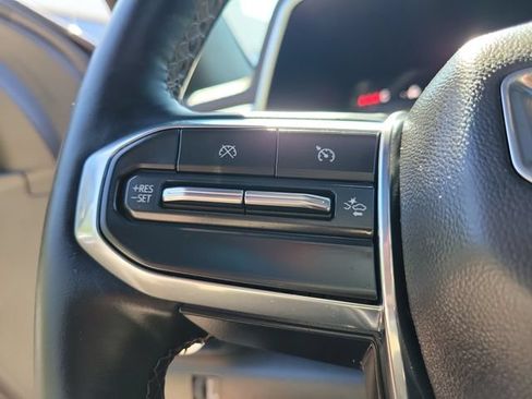 Used 2025 GMC Canyon Denali AWD/4WD image 20