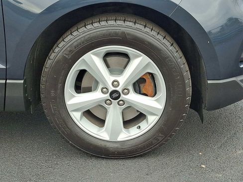 Certified 2024 Ford Edge SE image 8