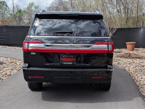 Used 2020 Lincoln Navigator Reserve w/ Equipment Group 208A Reserve image 4