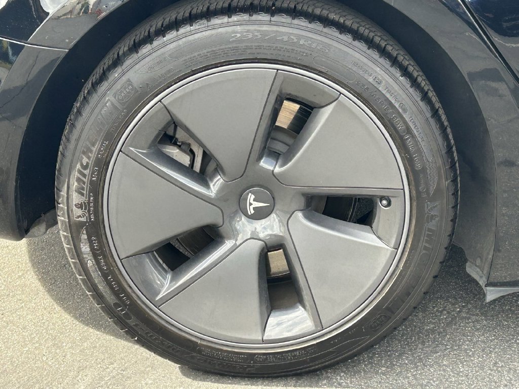 Used 2023 Tesla Model 3 Standard Range RWD image 7